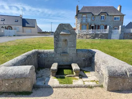 Maison 1920 rénovée 2025, vue mer, jardin clos, Île Grande - Photo 21