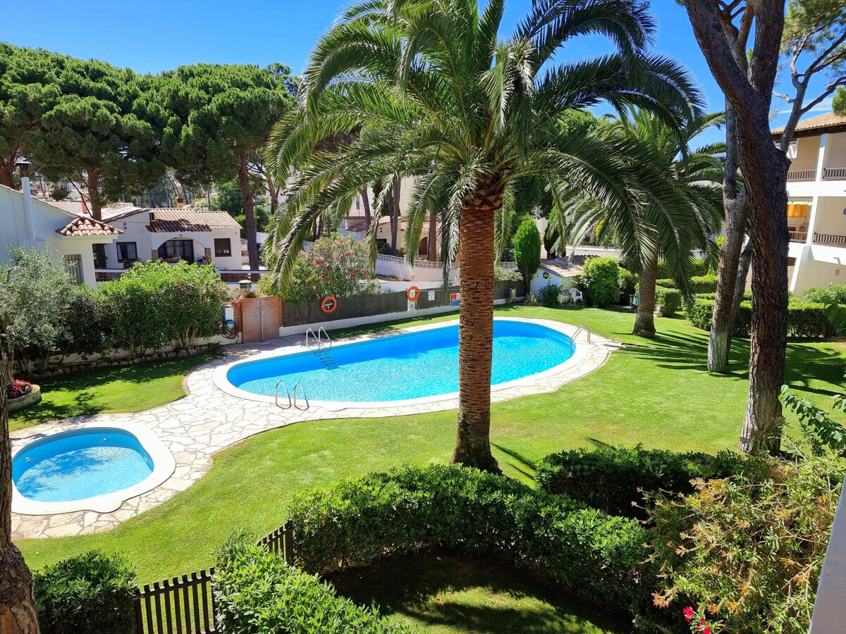 Studio avec terrasse, 3 piscines et accès direct plage - Photo 2