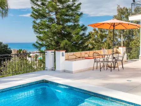 Villa Esperanza à Benajarafe : 9 pers, piscine & vue mer : photo 35