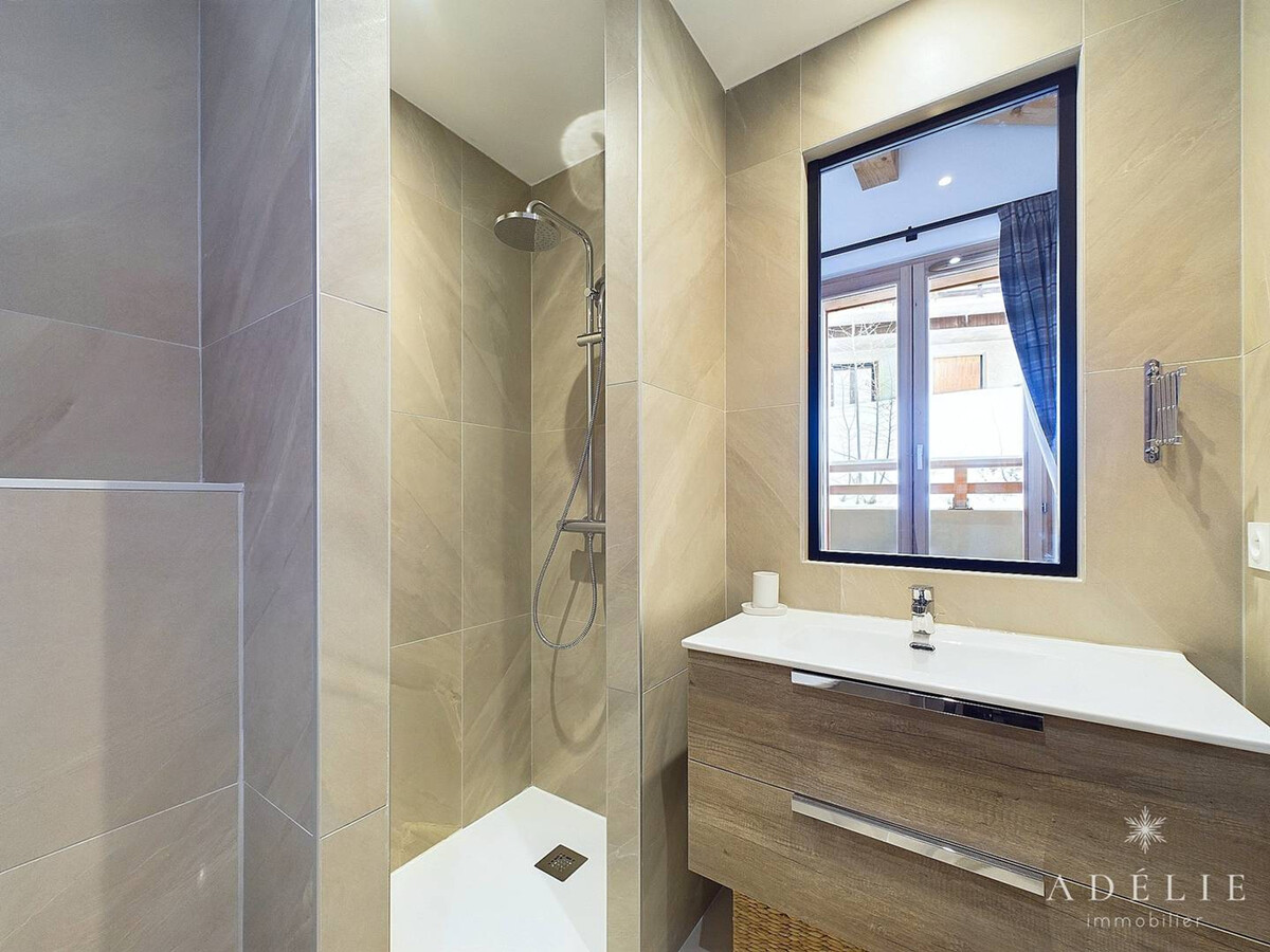 Appartement 10 pers. neuf avec cheminée, balcon sud à Montvalezan - Photo 22