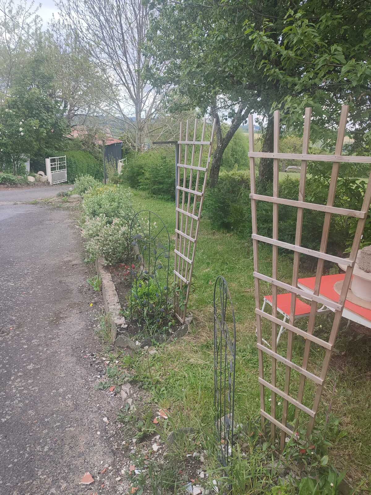 Maison 90 m² avec jardin clôturé et barbecue - Photo 13