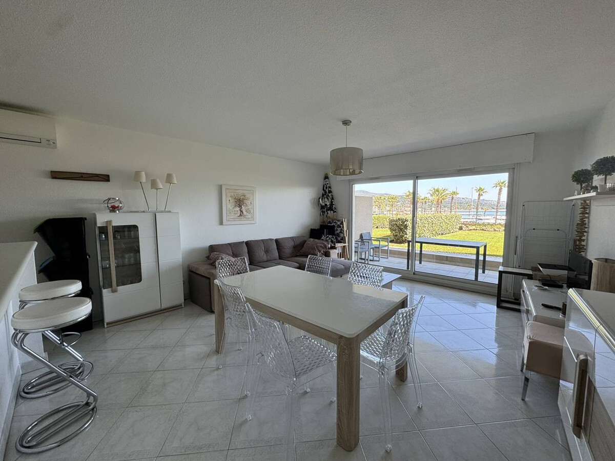 Appartement 2 ch, grande terrasse et garage à Cavalaire - Photo 3