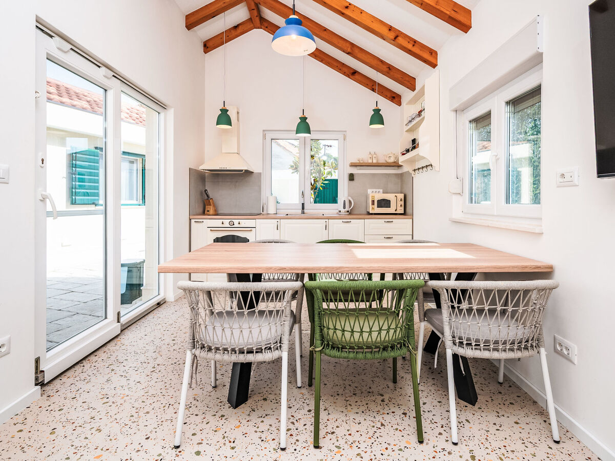 Hidden Gem - Maison avec piscine chauffée à Trogir - Photo 4