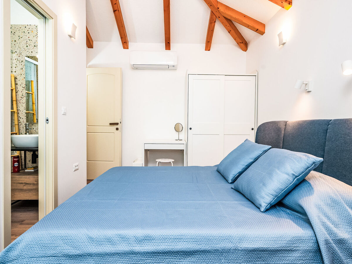 Hidden Gem - Maison avec piscine chauffée à Trogir - Photo 11