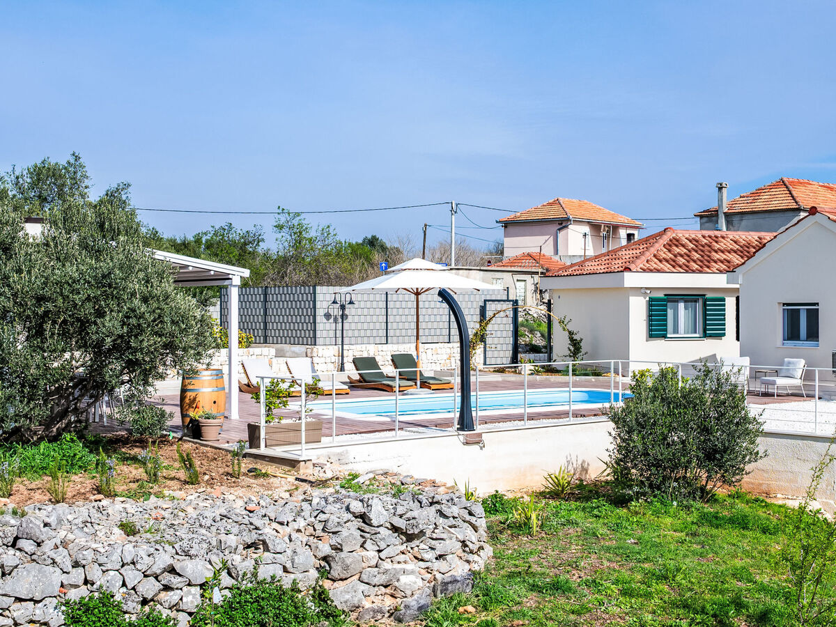 Hidden Gem - Maison avec piscine chauffée à Trogir - Photo 33