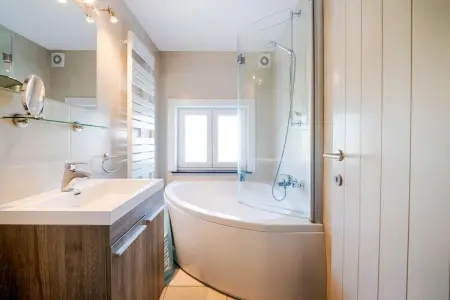 Villa Blickenberg, Villa Borgloon vue sur fleurs et jacuzzi - Photo 32