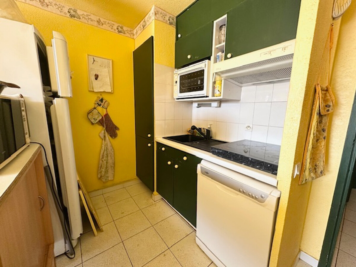T3 provençal 40 m² avec terrasse et parking, 700m plage - Photo 3
