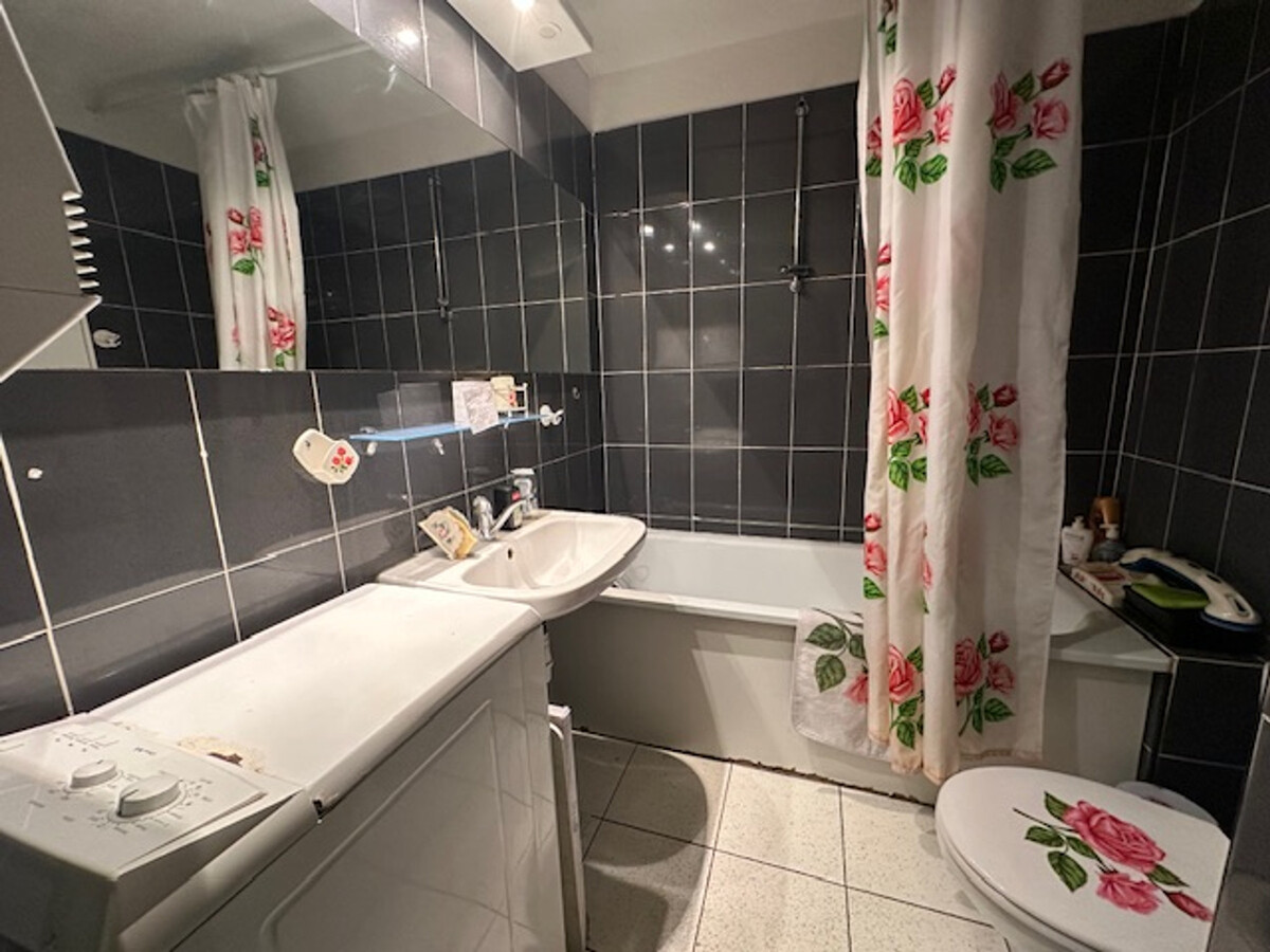 T3 provençal 40 m² avec terrasse et parking, 700m plage - Photo 6