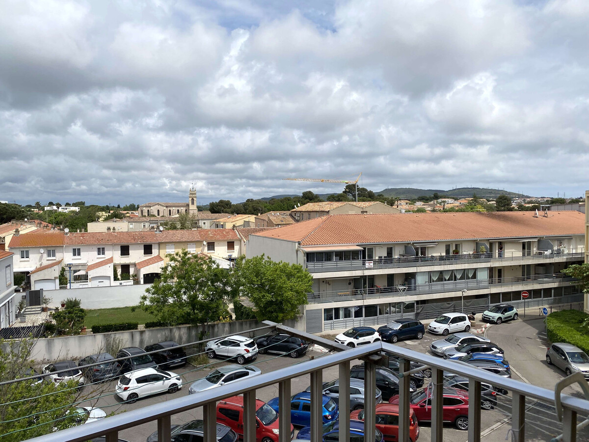 Studio rénové dernier étage, balcon et wifi à Balaruc-les-Bains - Photo 9
