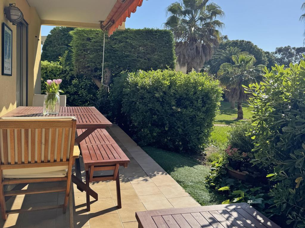 Appartement Myrtales : 2 chambres, terrasse couverte, Juan-les-Pins - Photo 3