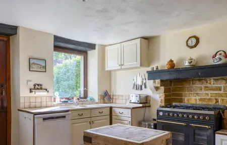 Maison en pierre avec piscine privée à Lizant : photo 7