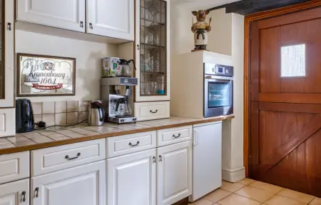 Maison en pierre avec piscine privée à Lizant : photo 21