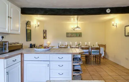 Maison en pierre avec piscine privée à Lizant : photo 22
