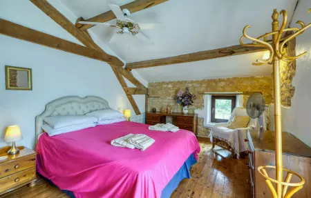 Maison en pierre avec piscine privée à Lizant : photo 27