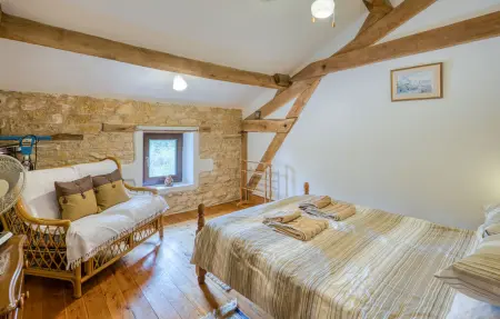 Maison en pierre avec piscine privée à Lizant : photo 29