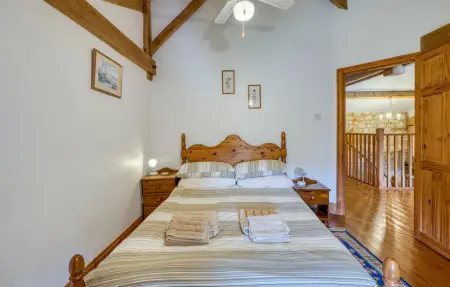 Maison en pierre avec piscine privée à Lizant : photo 30