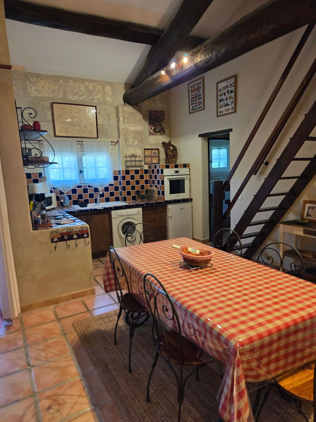 Appartement 2 chambres à Arles, terrasse et piscine saisonnière - Photo 27