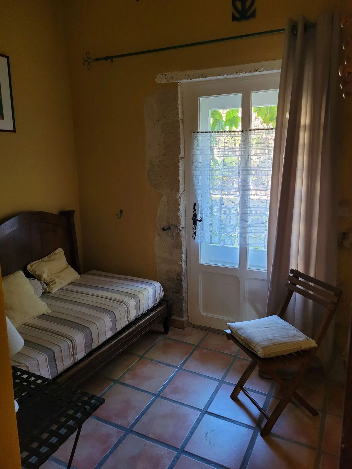 Appartement 2 ch à Arles, piscine chauffée et terrasse - Photo 3