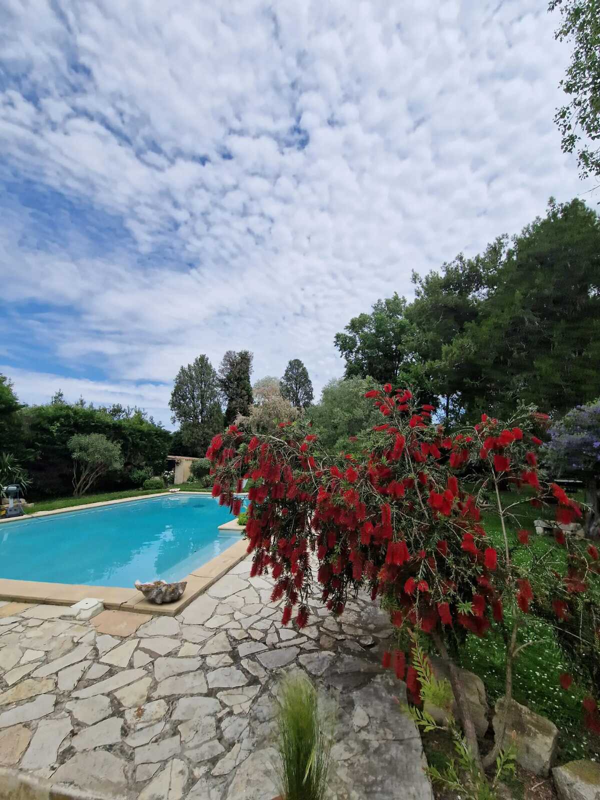 Appartement 2 ch à Arles, piscine chauffée et terrasse - Photo 14