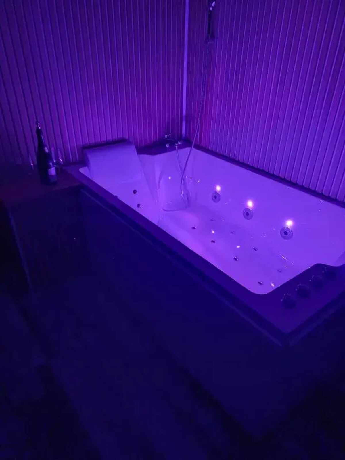 Chalet 116 m² avec bain balnéo et sauna à Saint-Loup-Terrier - Photo 13