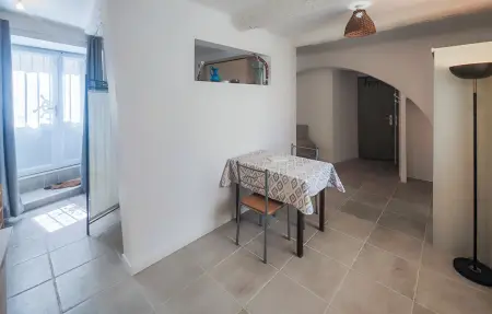 Appartement en vieille ville, cœur historique de Mèze : photo 9