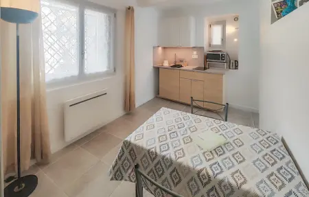 Appartement en vieille ville, cœur historique de Mèze : photo 10
