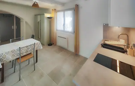 Appartement en vieille ville, cœur historique de Mèze : photo 11