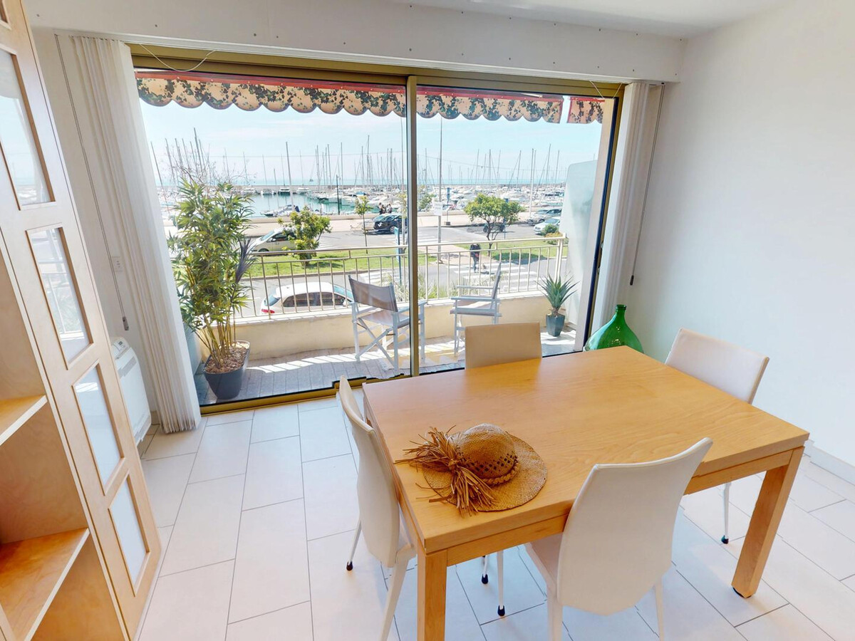 Appartement 2P rénové face mer, garage et terrasse - Photo 6