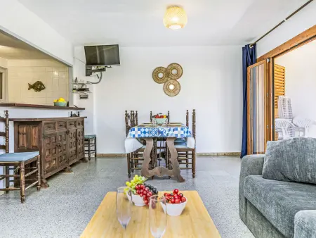 Appartement Riera Mar – vue mer, à 10 m de la plage : photo 8