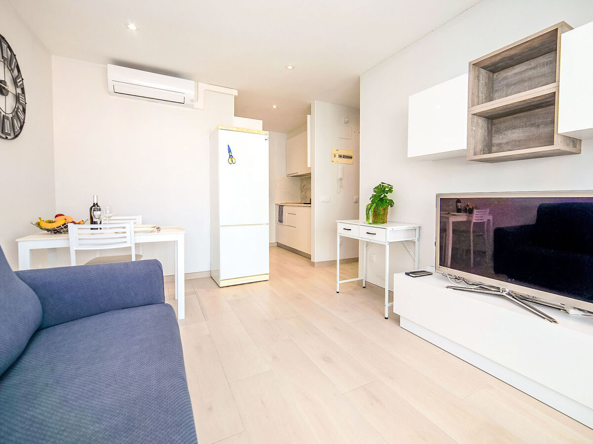 Appartement Esmeralda – 6e étage, vue mer, à 25 m de la plage - Photo 3