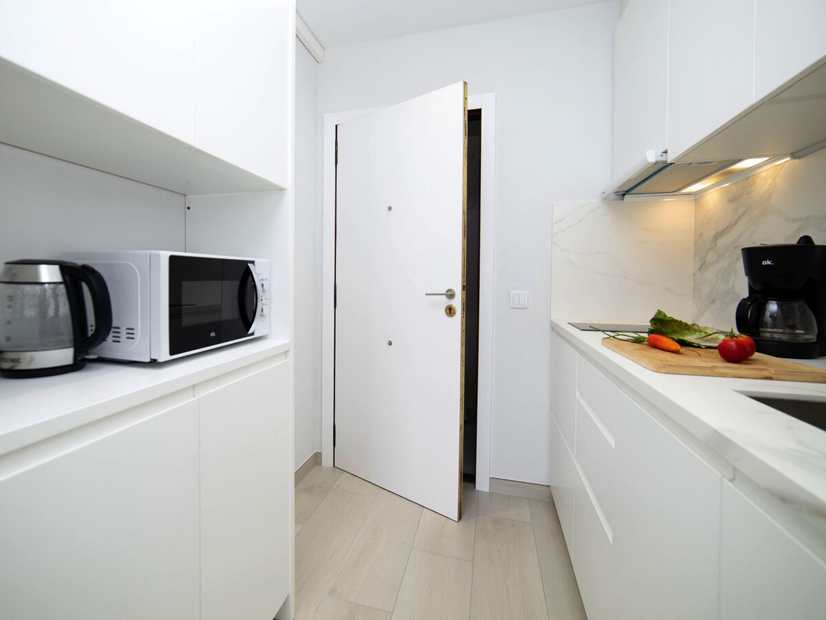 Appartement Esmeralda – 6e étage, vue mer, à 25 m de la plage - Photo 9