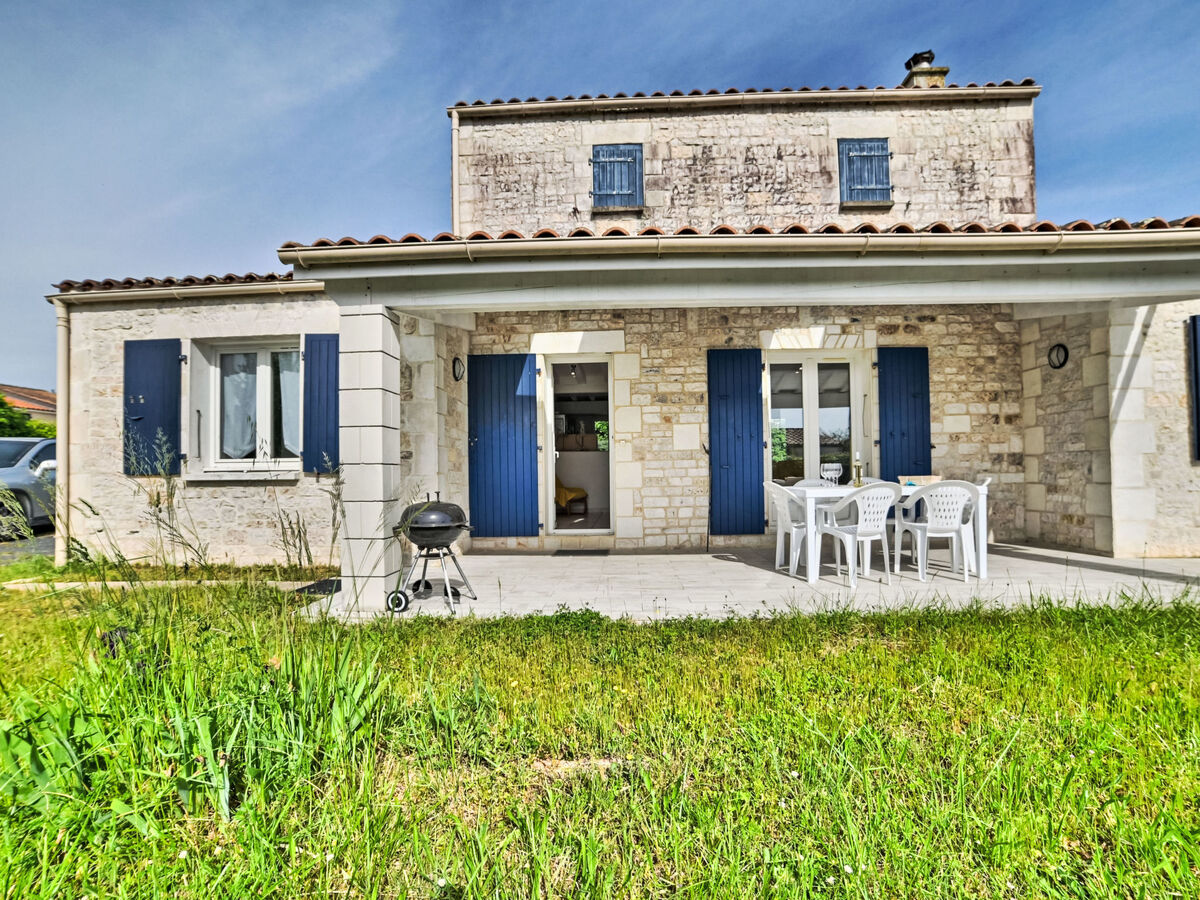 Maison La Brantôme à Cheray – jardin clos, terrasse, barbecue - Photo 22