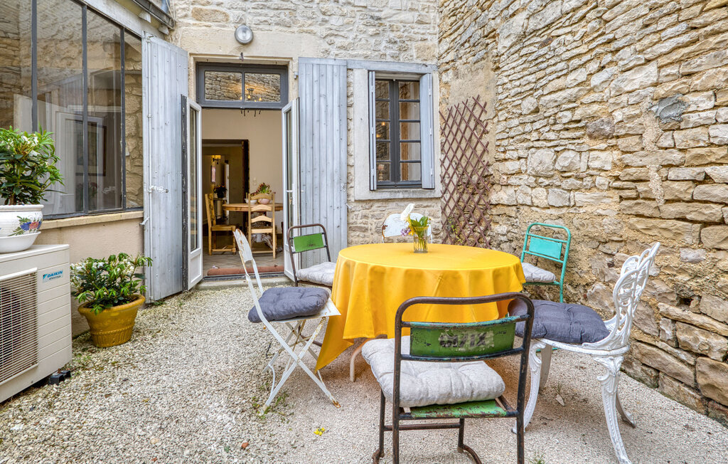 Maison en pierre avec cour intérieure à Verteuil-sur-Charente - Photo 1
