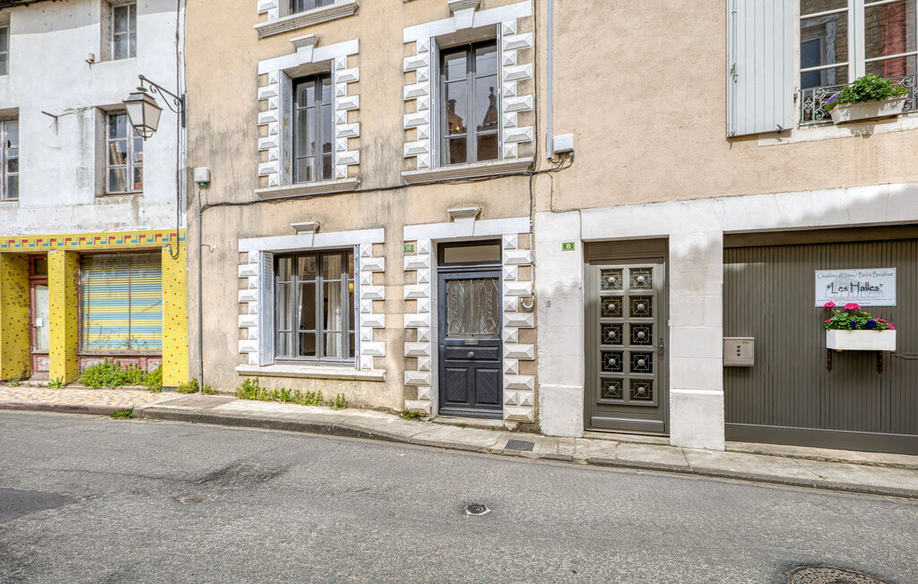 Maison en pierre avec cour intérieure à Verteuil-sur-Charente - Photo 10