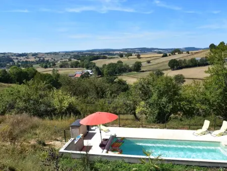 Appartement avec piscine partagée et vue sur colline, Cuzy : photo 3