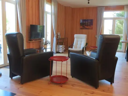 Appartement avec piscine partagée et vue sur colline, Cuzy : photo 4