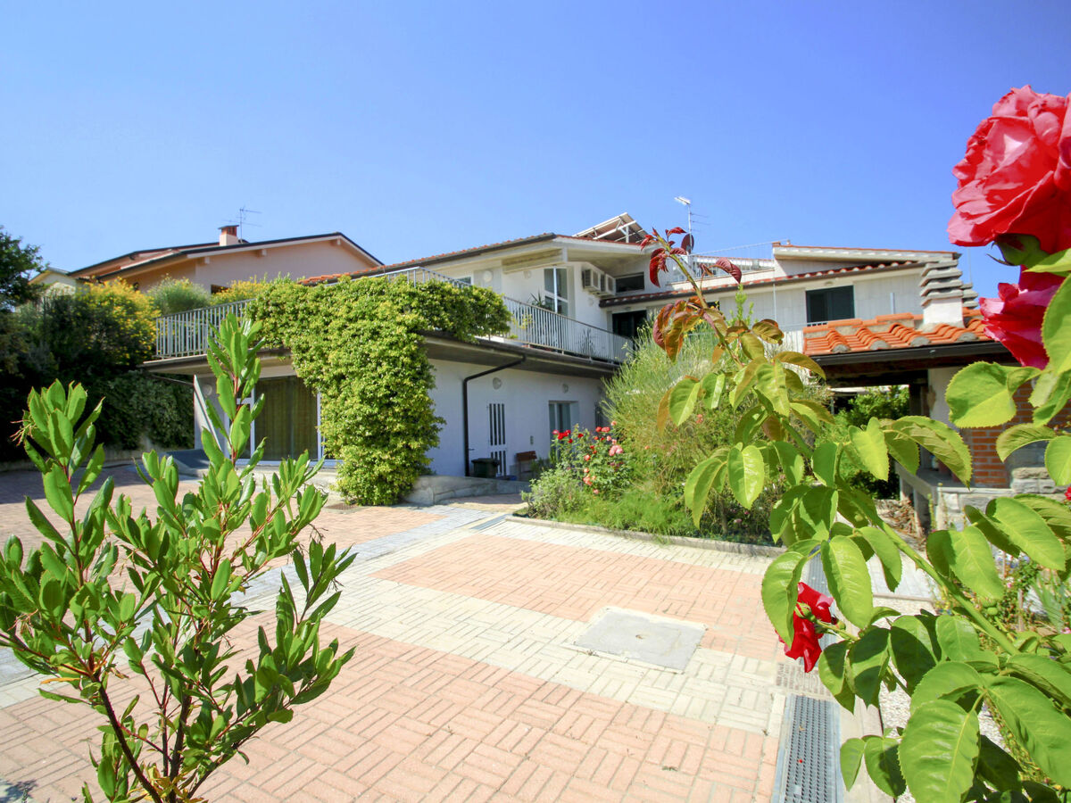 Villa La Rosa - 9 pers, piscine & jardin à Montelupo - Photo 1