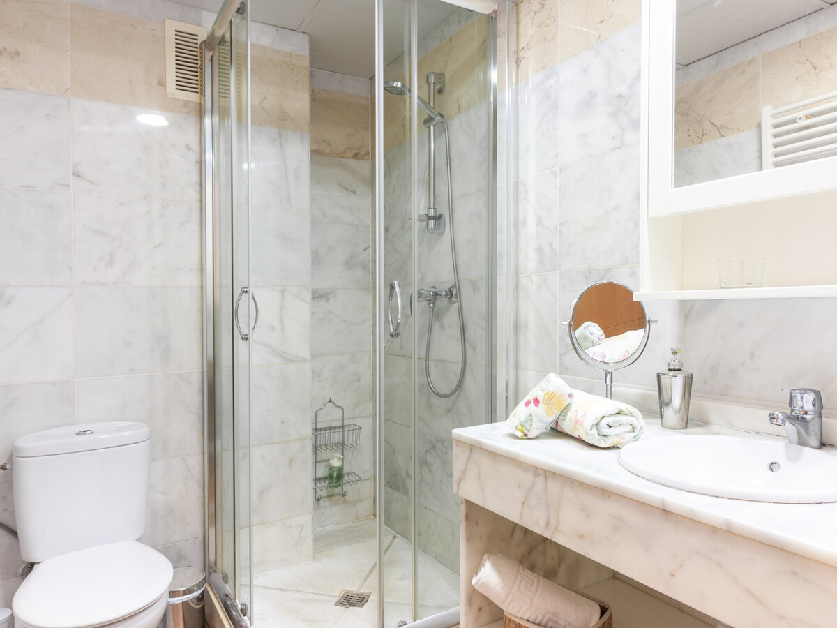 Sea & Wave Adela Boutique Apartment, cœur de Málaga - Photo 9
