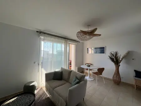 T2 lumineux 46 m² centre-ville, balcon et parking - Photo 3