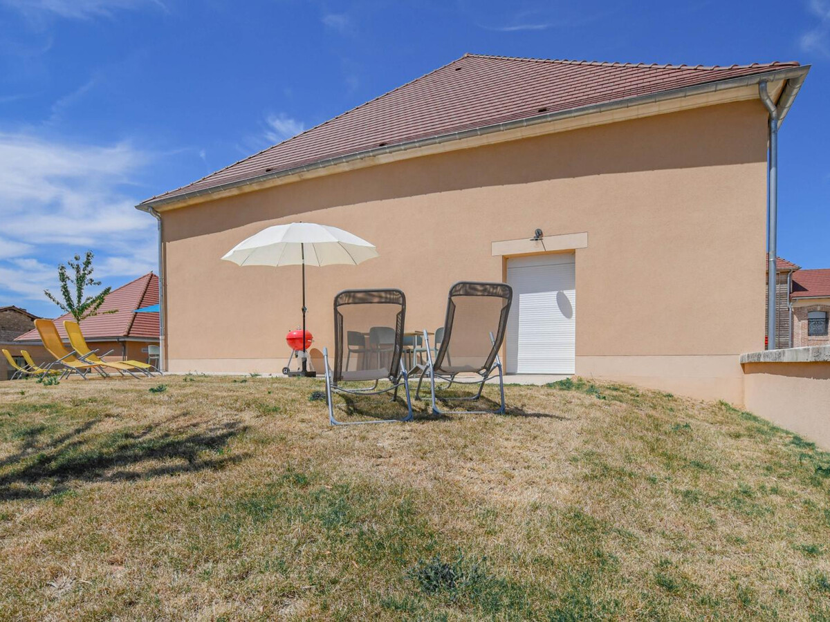 Gîte Numéro 2 : 6 pers, jardin et terrasse à Morvilliers - Photo 3