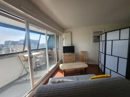 Grand studio 40m² vue mer et port à Courseulles : photo 3