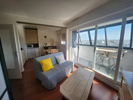 Grand studio 40m² vue mer et port à Courseulles : photo 4