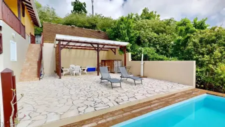 Studio avec piscine partagée et terrasse à Rivière-Pilote : photo 5