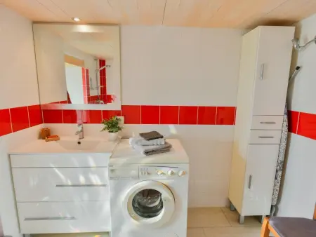 Maison des Yourtes – gîte avec jardin et vue sur Loubejac : photo 12