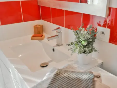 Maison des Yourtes – gîte avec jardin et vue sur Loubejac : photo 13