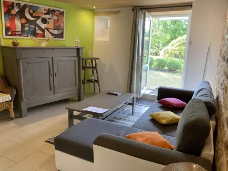 Maison des Yourtes – gîte avec jardin et vue sur Loubejac : photo 17