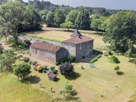 Maison des Yourtes – gîte avec jardin et vue sur Loubejac : photo 33