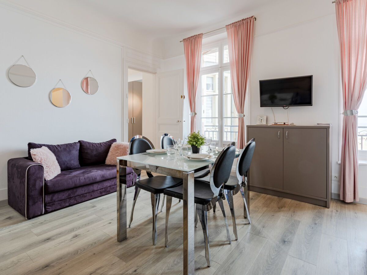 Appartement « Hôtel de Paris » vue mer, à 20 m de la plage - Photo 6