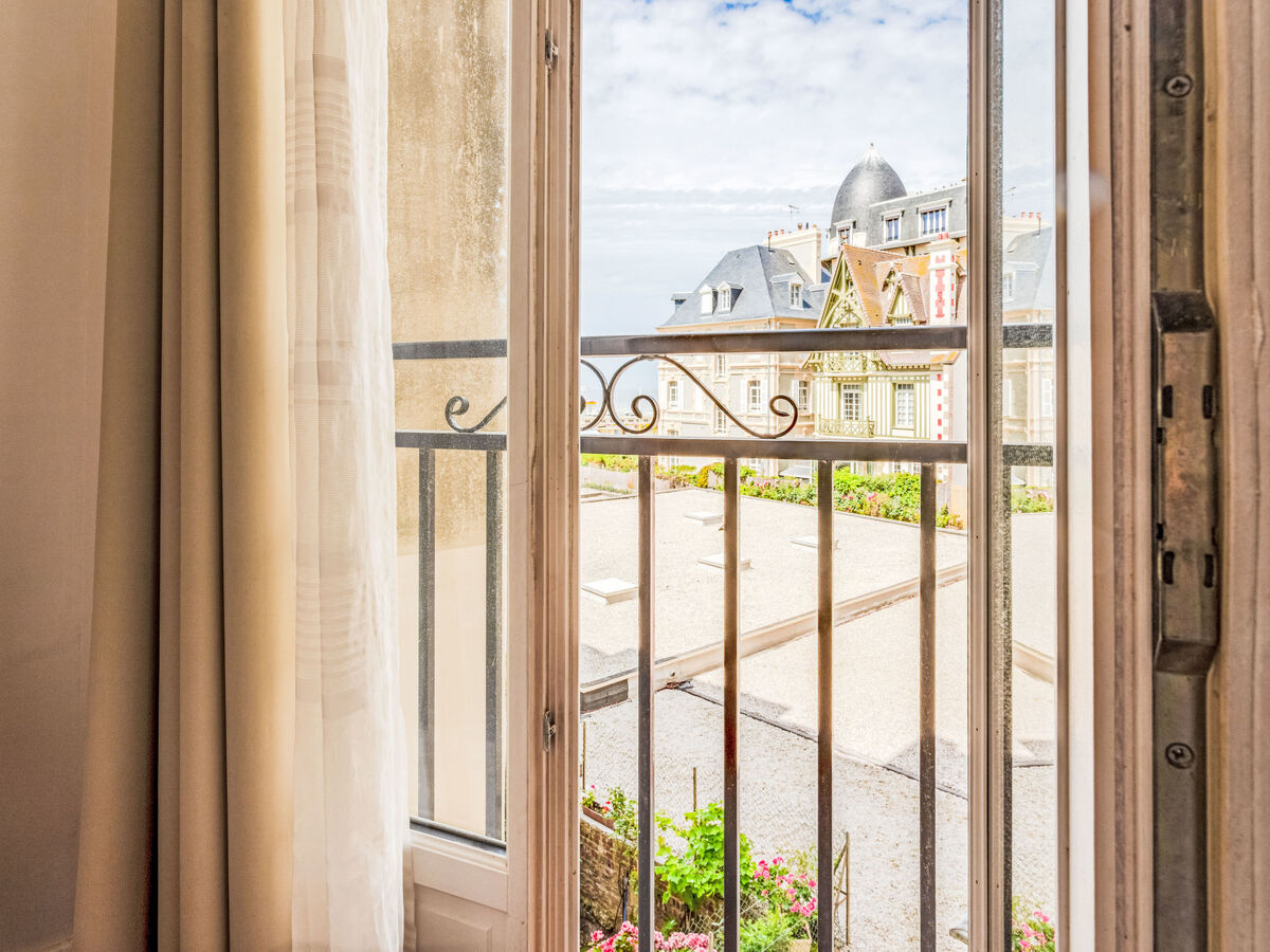 Appartement « Hôtel de Paris » vue mer, à 20 m de la plage - Photo 20