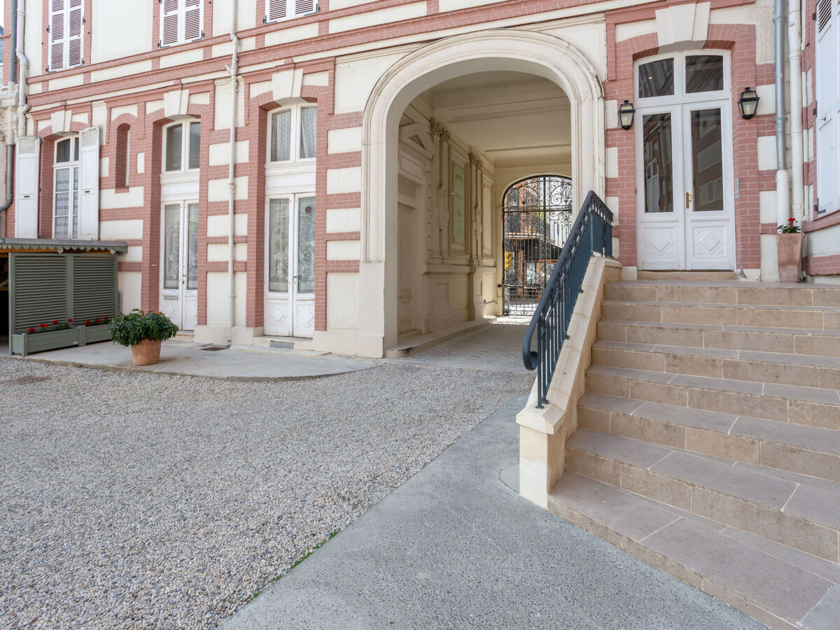Appartement « Hôtel de Paris » vue mer, à 20 m de la plage - Photo 25